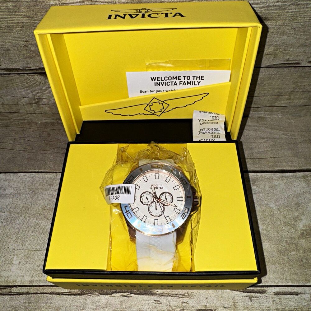 “Big”Invicta White Silicone Band 50mm White Dial Quartz 100m W/Box Papers